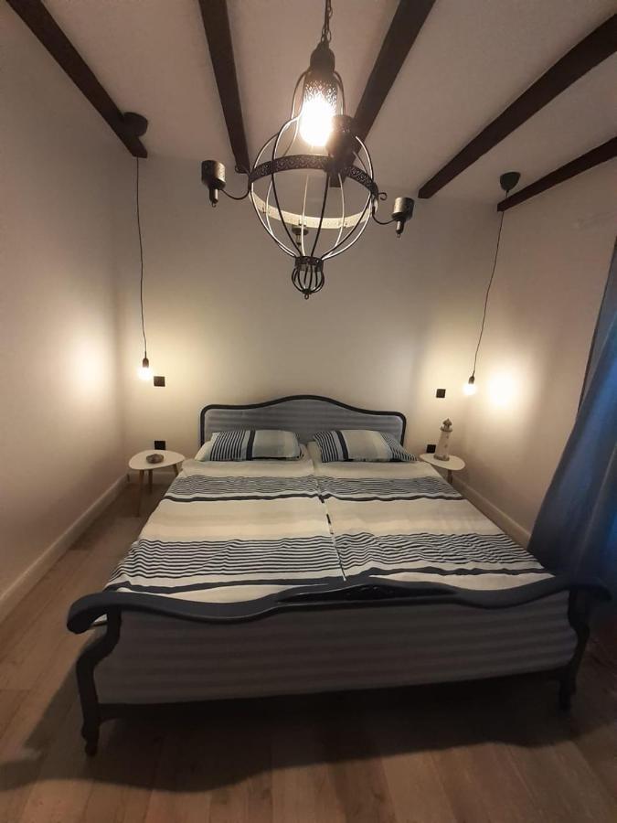 Apartments Dile Sukošan Екстериор снимка