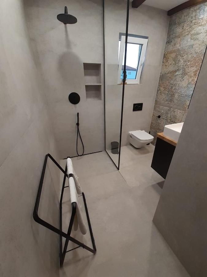 Apartments Dile Sukošan Екстериор снимка