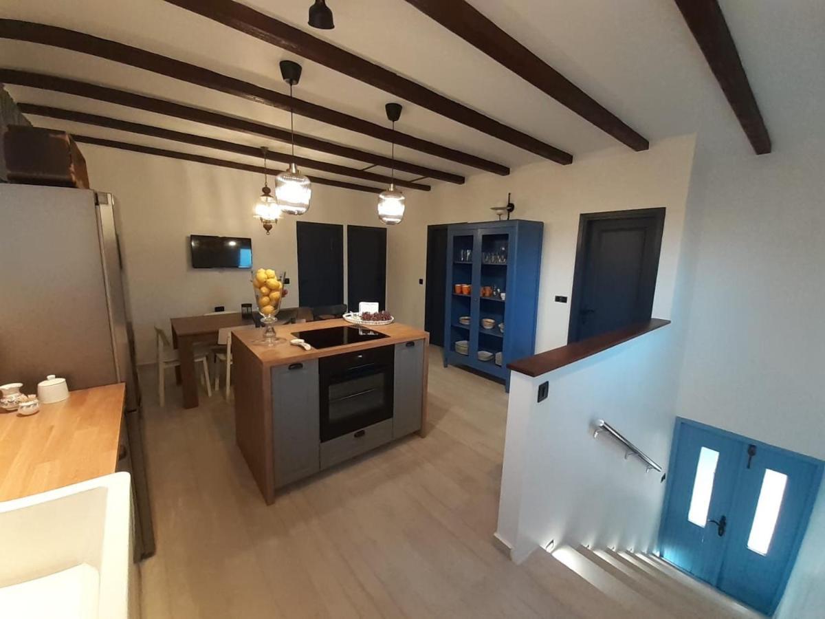 Apartments Dile Sukošan Екстериор снимка